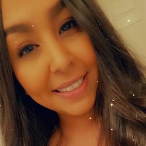 Meet your Posher, Raquel